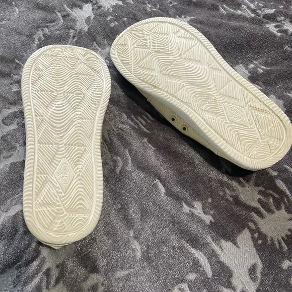 Chaco Canvas Boat Shoes Women’s 9 Cream /Soft Yellow LaceUp Casual Comfort Shoes - Picture 5 of 5